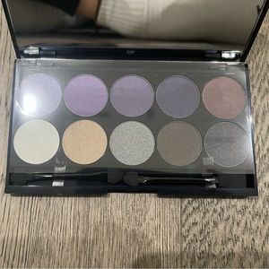 Brand New Quo Eyeshadow Palette